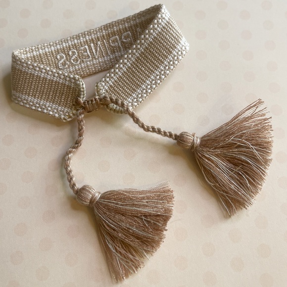 Happiness Bohemia Embroidery letter tassel
Bracelet handmade Adjustable Rope - Picture 6 of 6